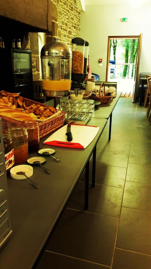L'Etape En Foret Saint-Sever-Calvados Εξωτερικό φωτογραφία